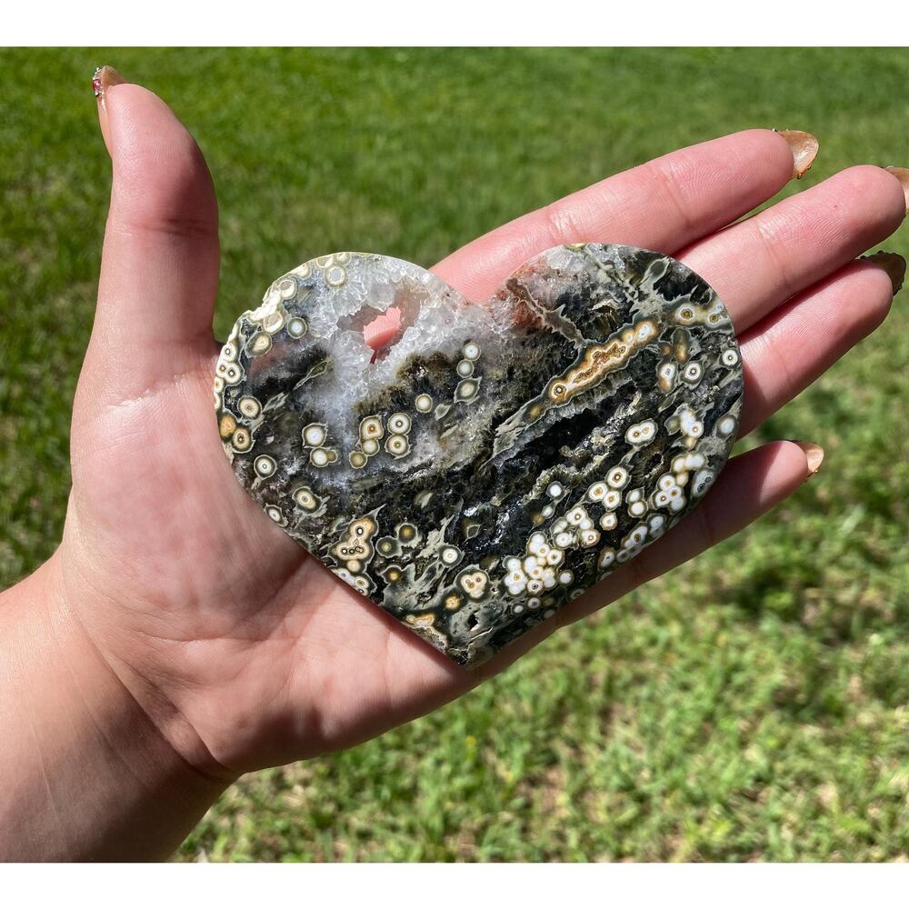 8th Vein Ocean Jasper Heart Carving , 150 g , Unique Orbicular Sea Jasper
